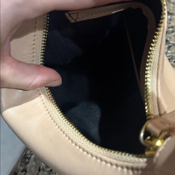 Aupen Nirvana Vegan Leather shoulder bag - Picture 7 of 7